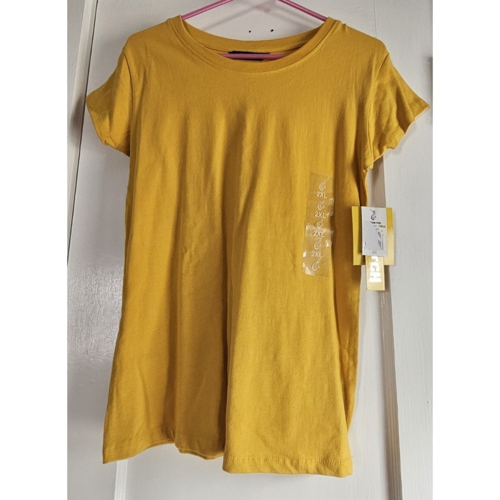 NWT Evolution girl womens 2XL yellow cap sleeve classic crew neck cotton
